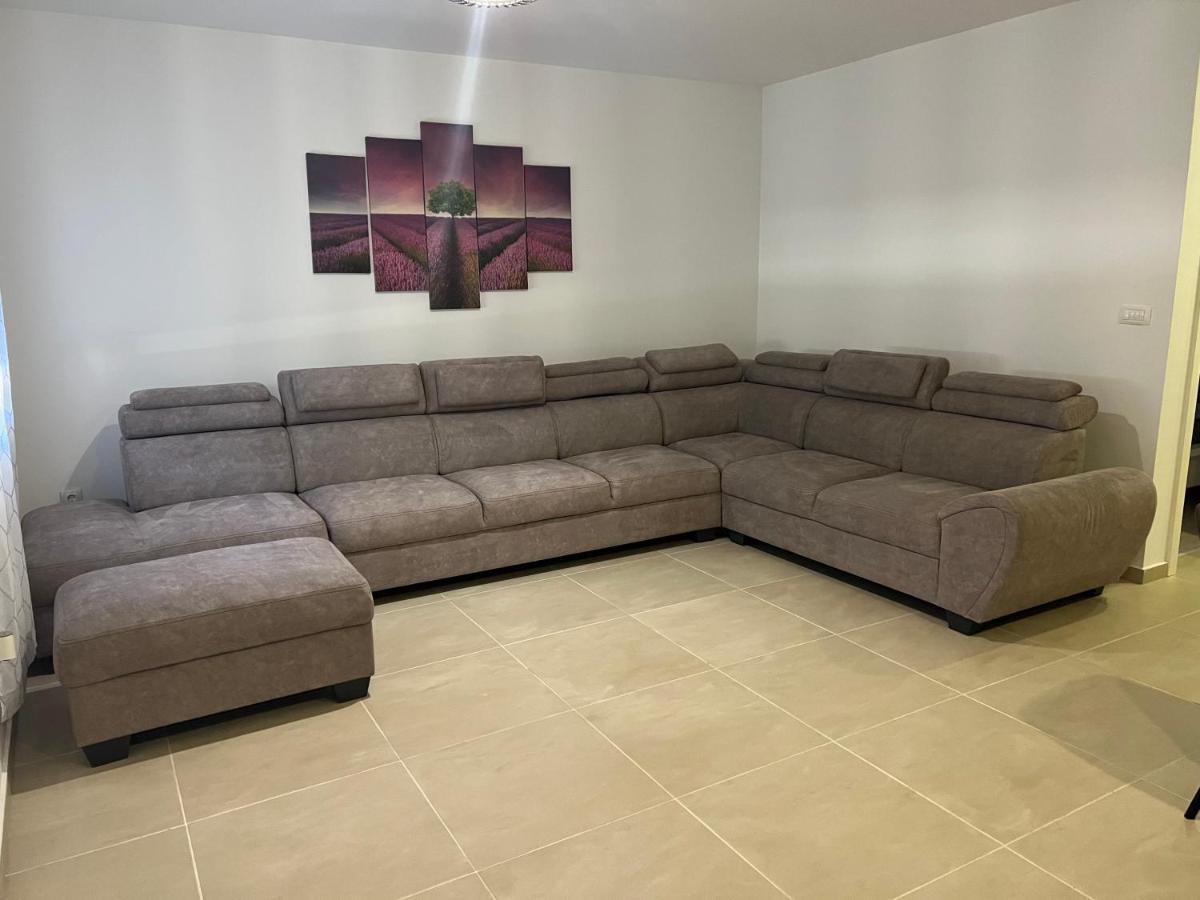 Apartment Brno พูลา ภายนอก รูปภาพ