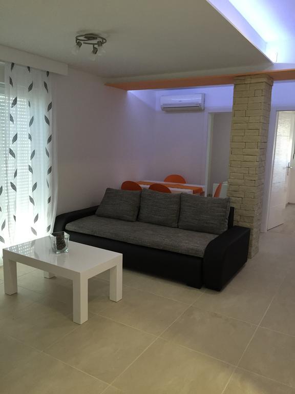 Apartment Brno พูลา ภายนอก รูปภาพ