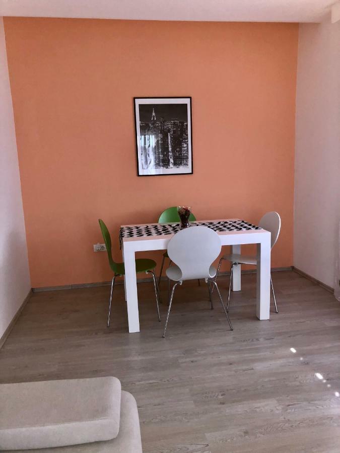 Apartment Brno พูลา ภายนอก รูปภาพ
